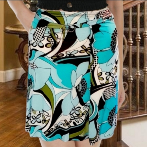 Abstract Floral Summer Skirt - Picture 5 of 12
